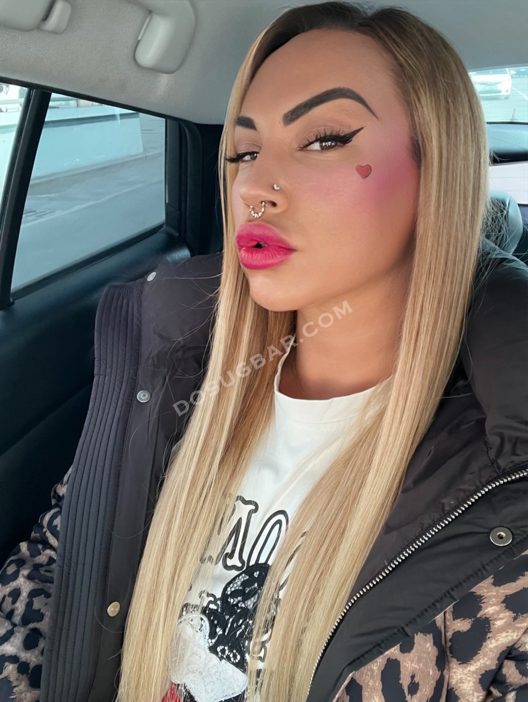 Лиза, 28