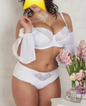 МАССАЖИСТКА, 0