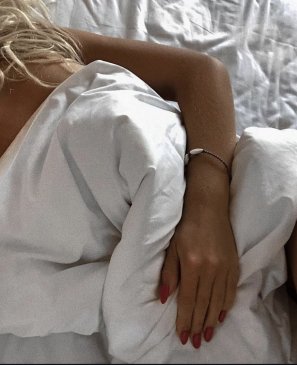 Ангелина, 30